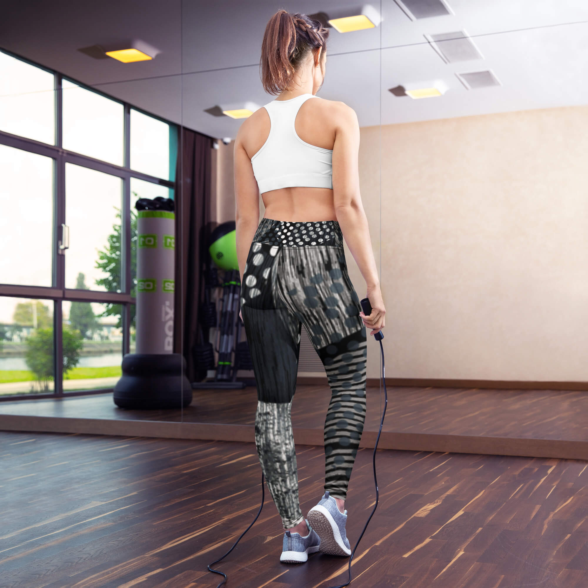 Nachhaltige Yoga-Leggings - Rückansicht mit stylischem Print
