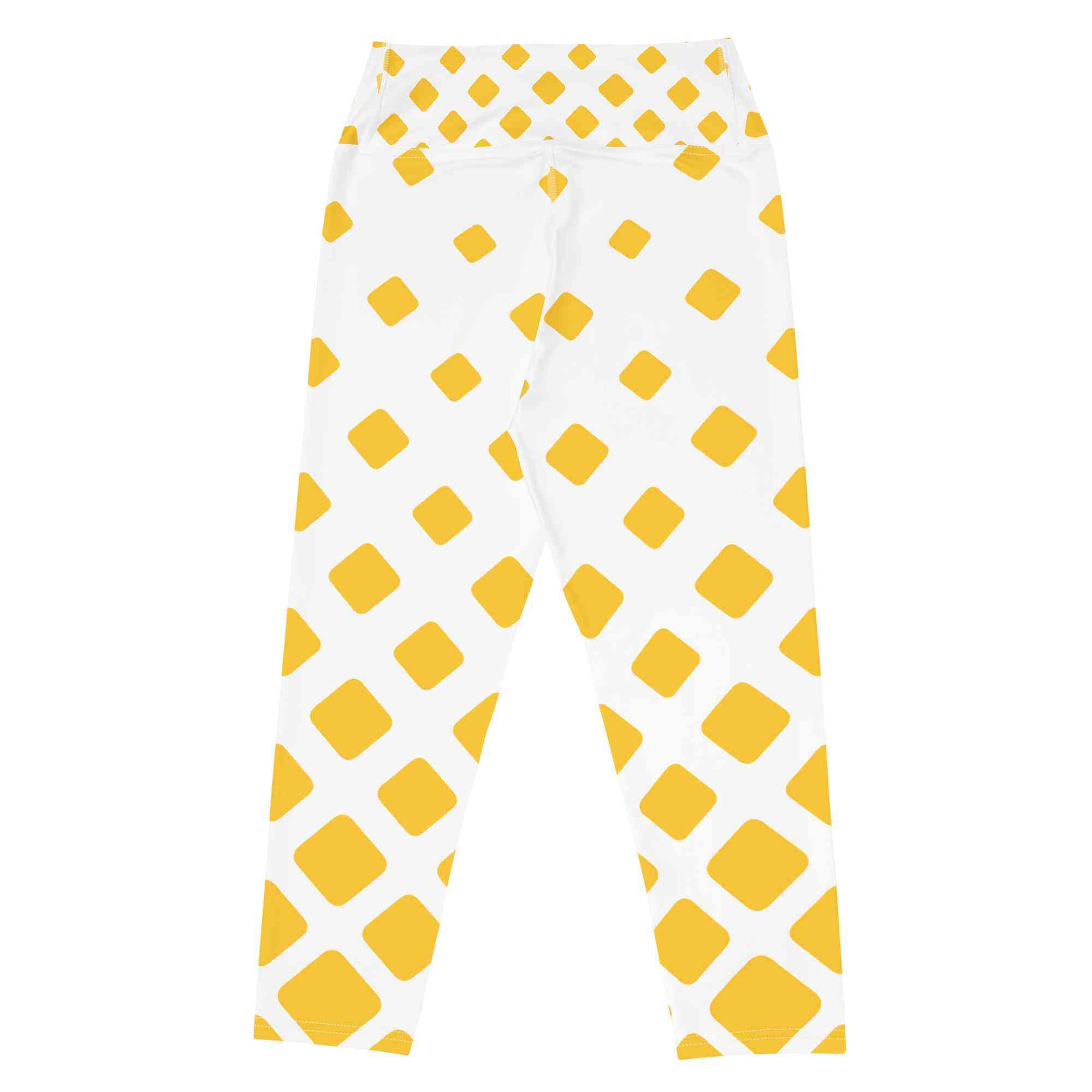 Leichte Hufe Capri Leggings weiß – kurze Yoga-Leggings für Frauen 50+ | famora-style